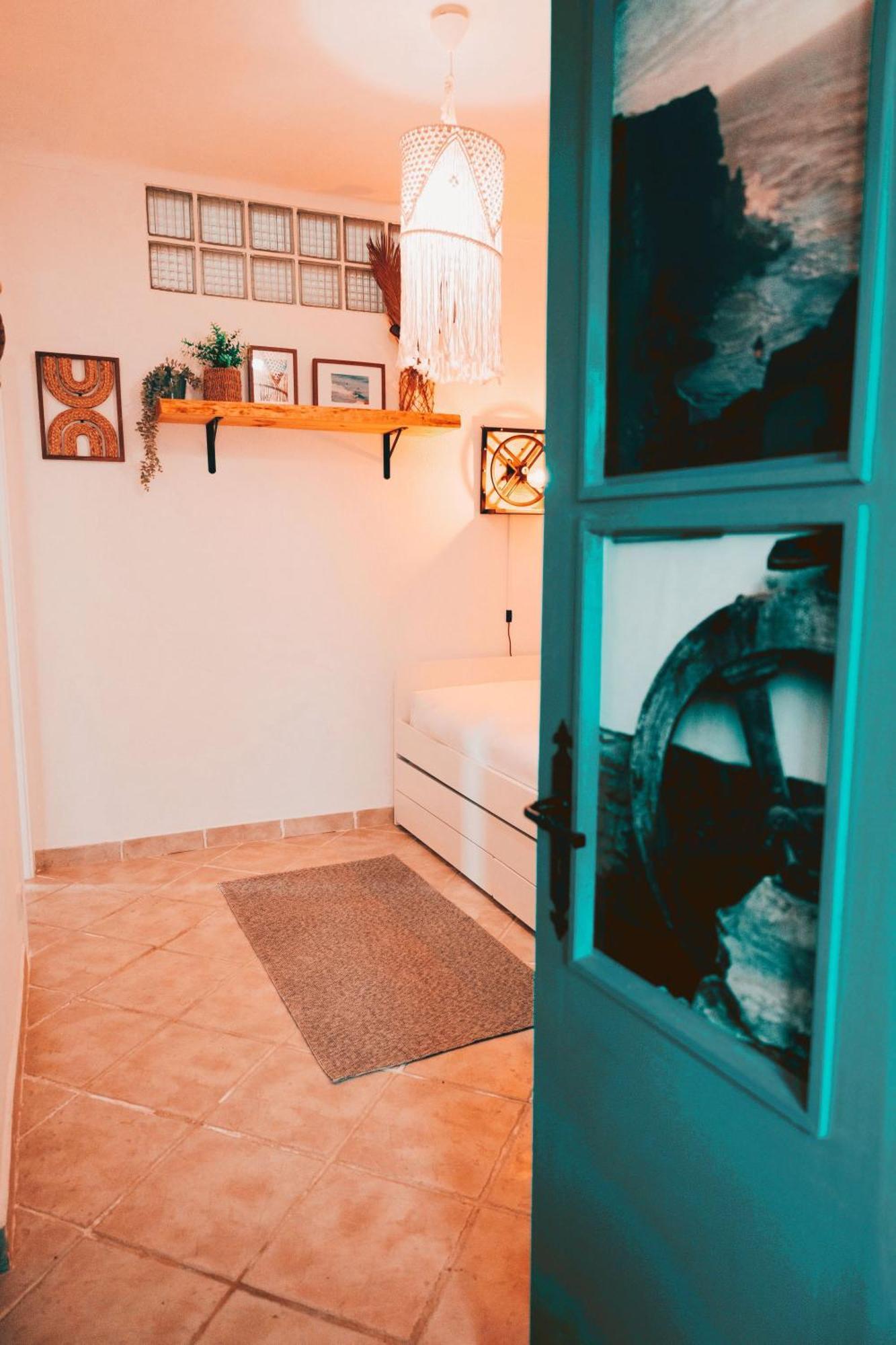 Um Lugar Ao Sol Beach House Azenhas Do Mar سينترا المظهر الخارجي الصورة